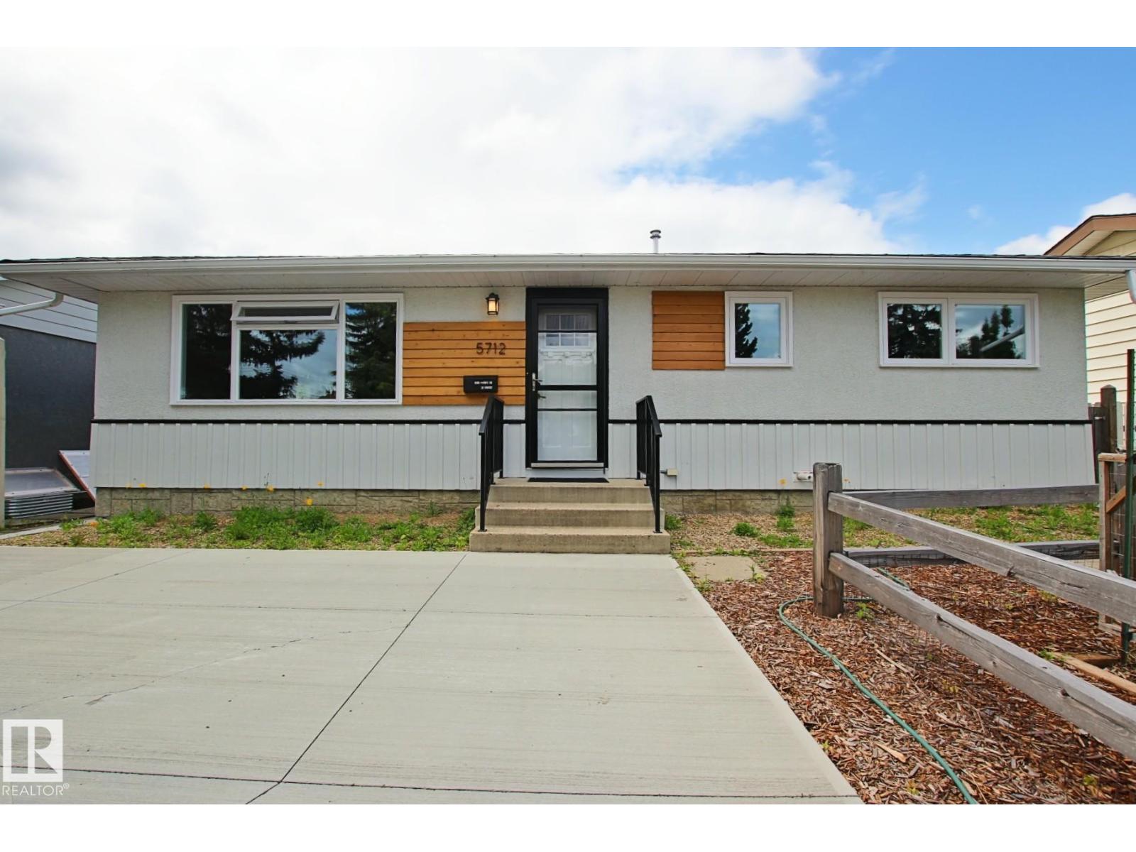 5712 113B ST NW, Lendrum Place, Edmonton photo 1