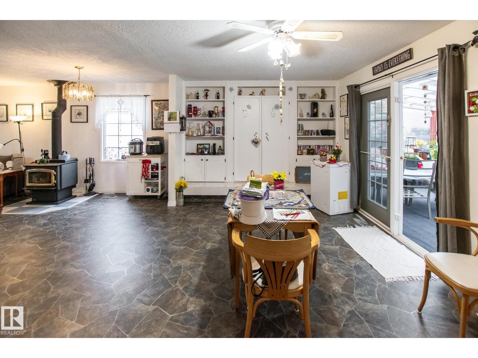 4510 41A ST - Image 10