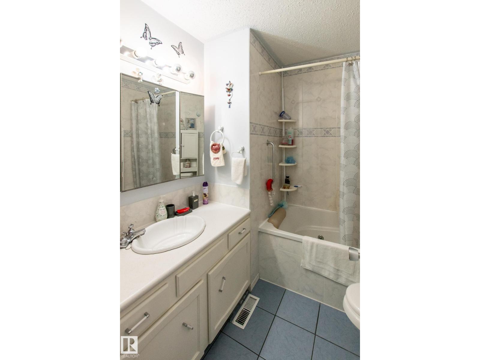 4510 41A ST - 18