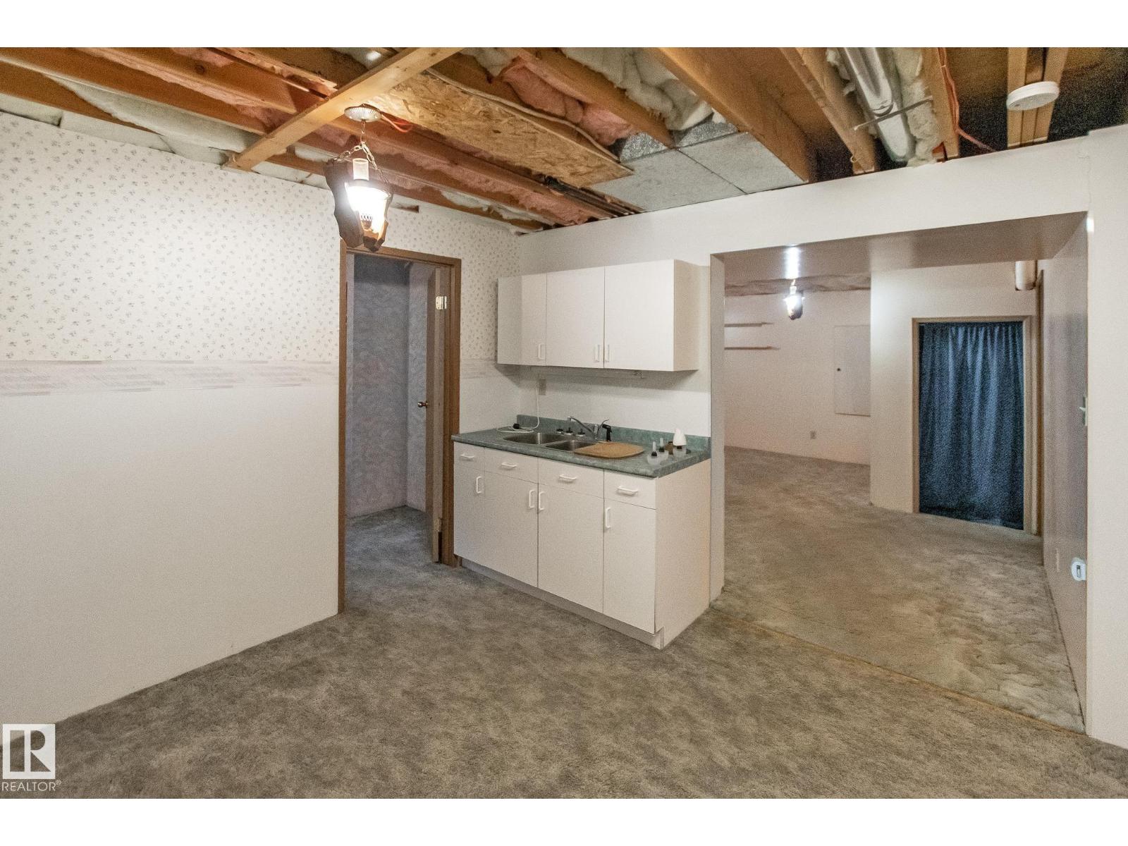 4510 41A ST - Image 28