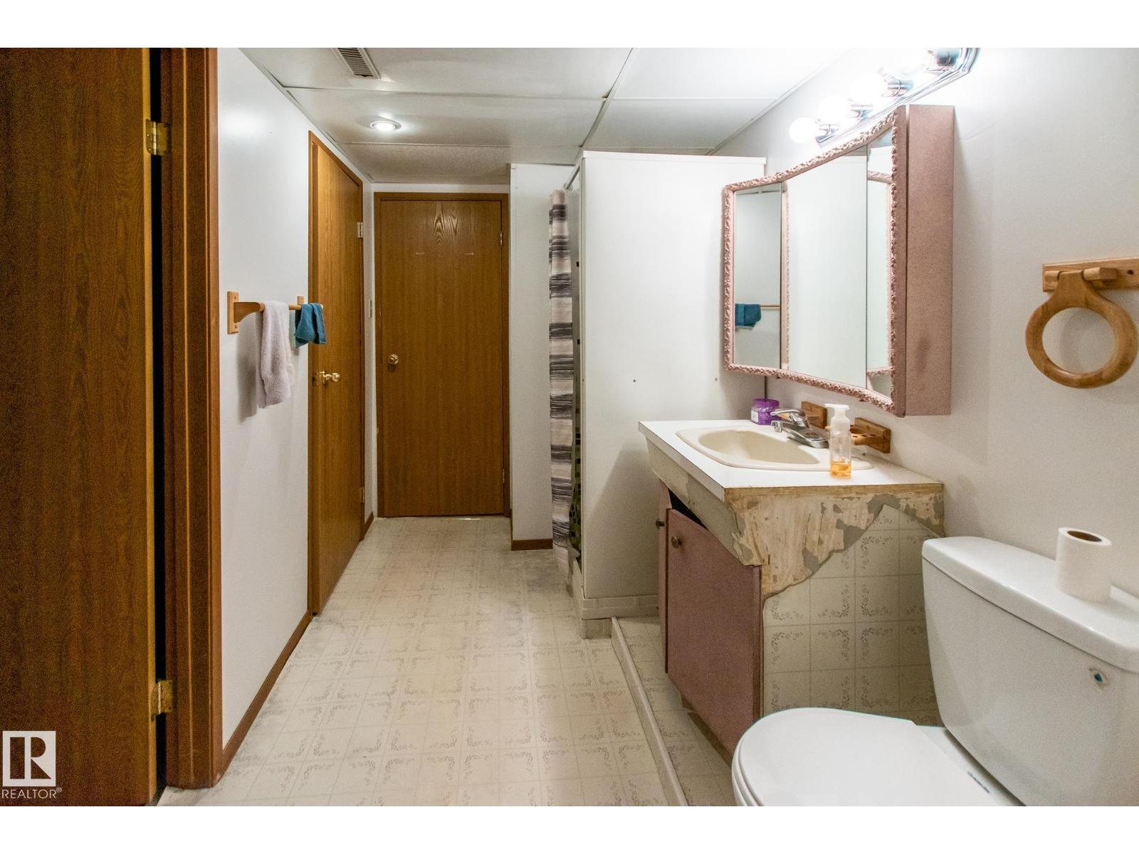 4510 41A ST - 34