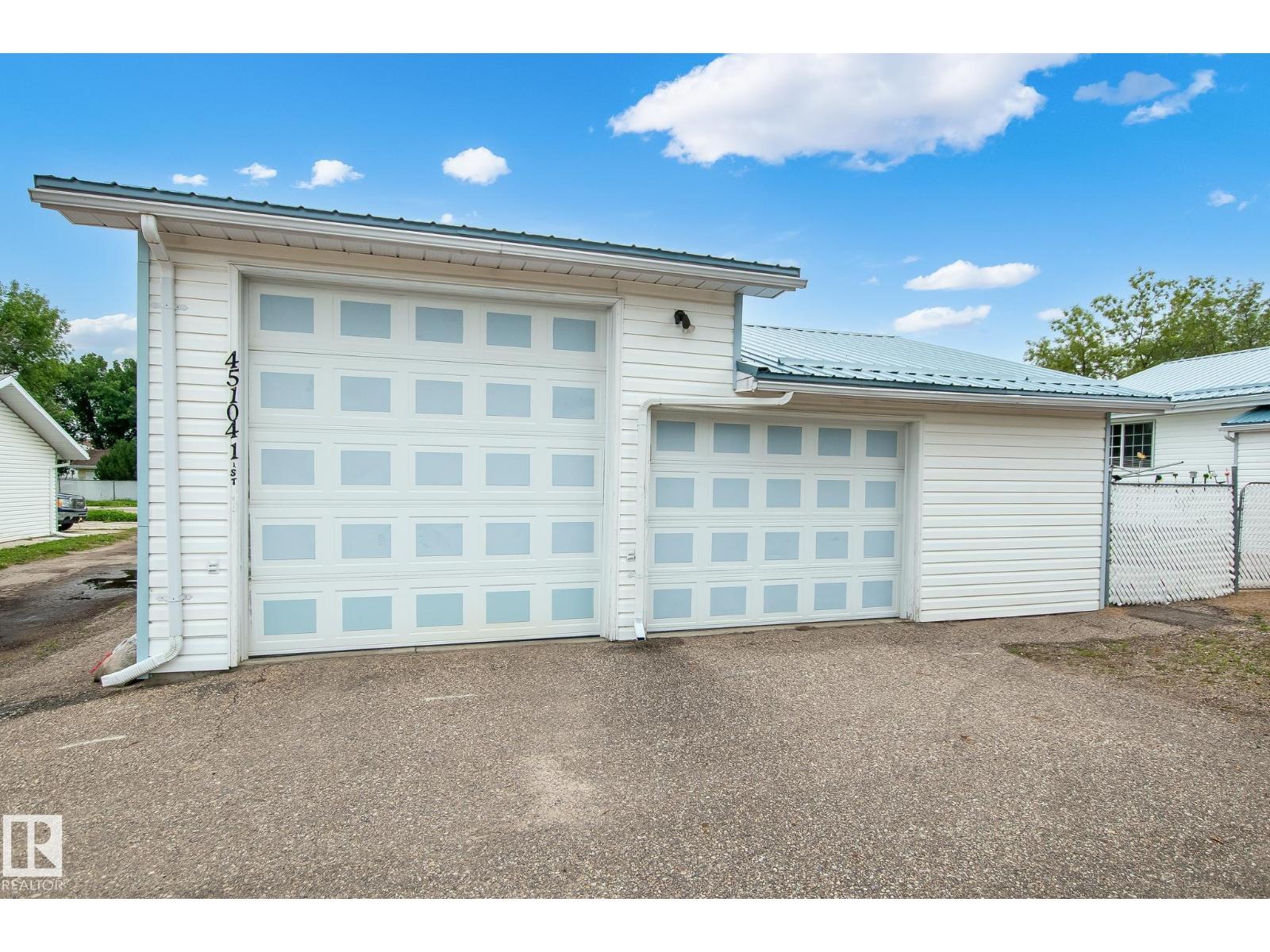 4510 41A ST - Image 37