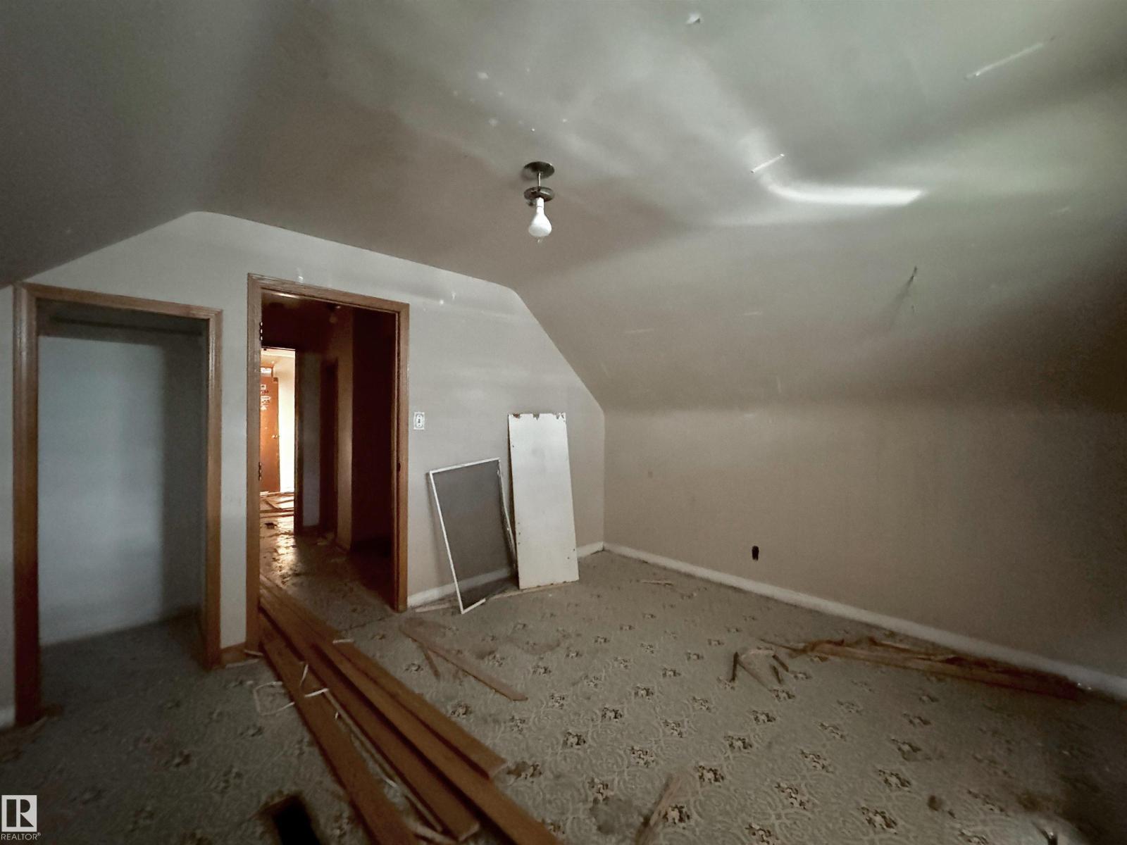 6209 106 ST NW - Image 27
