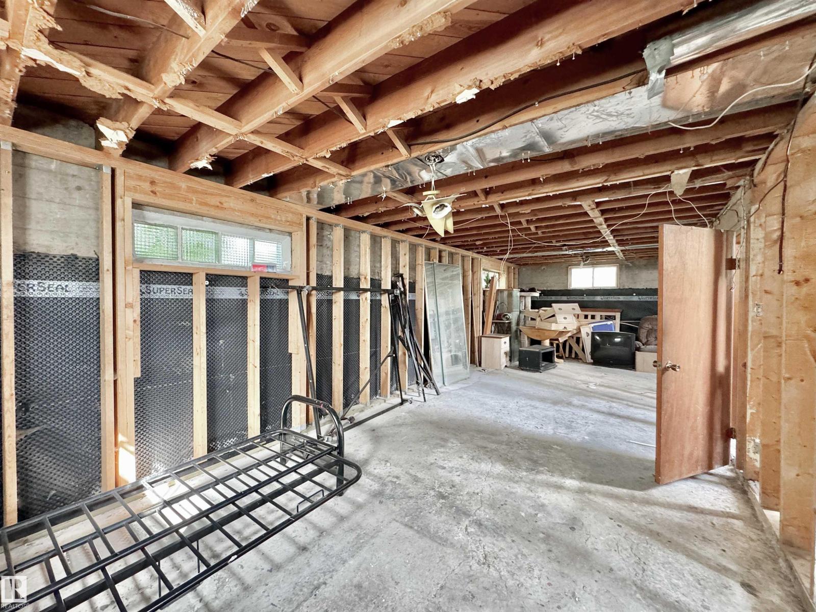 6209 106 ST NW - Image 37
