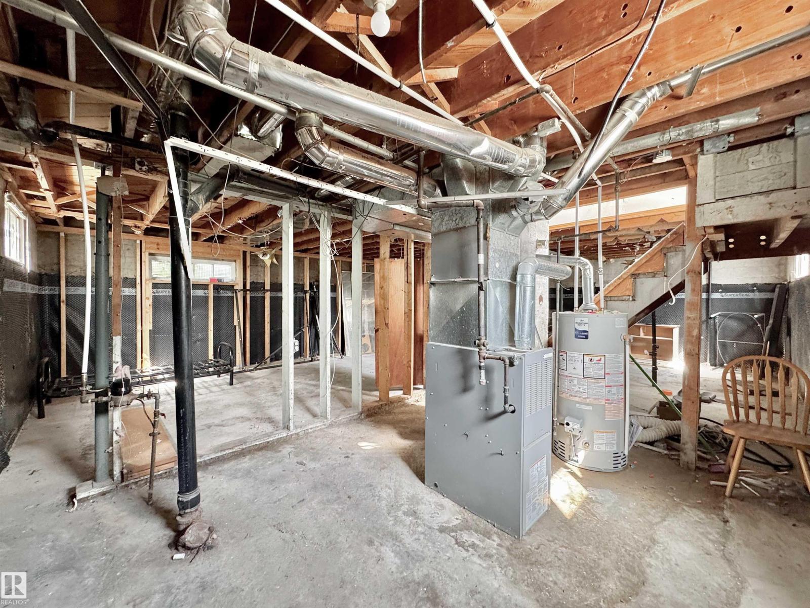 6209 106 ST NW - 42