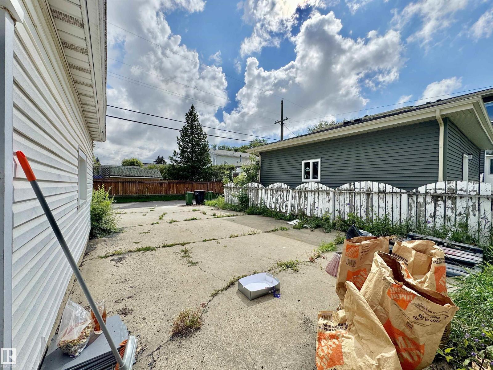 6209 106 ST NW - 48