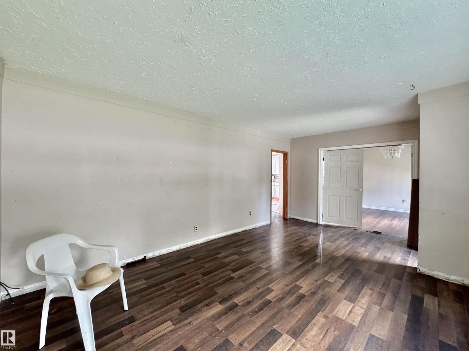 6209 106 ST NW - Image 9