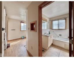 6209 106 St Nw, Edmonton, AB T6H2V1 Photo 21