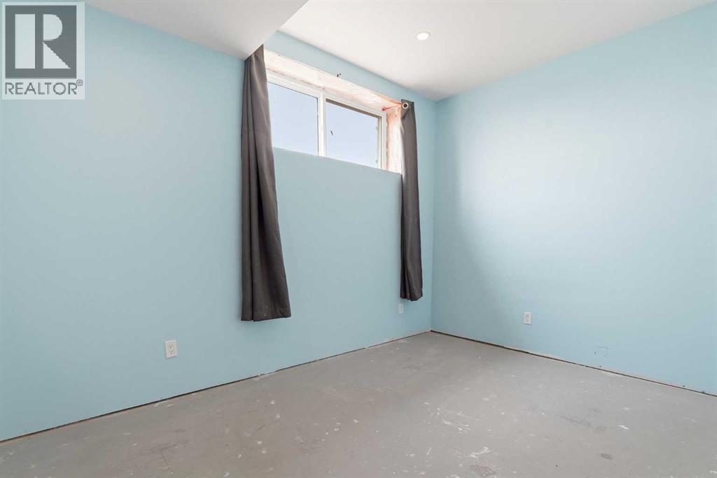 301 3rd Street W - Image 35