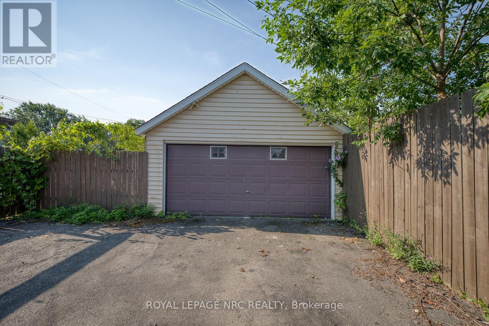 242 HENRIETTA STREET - Image 9