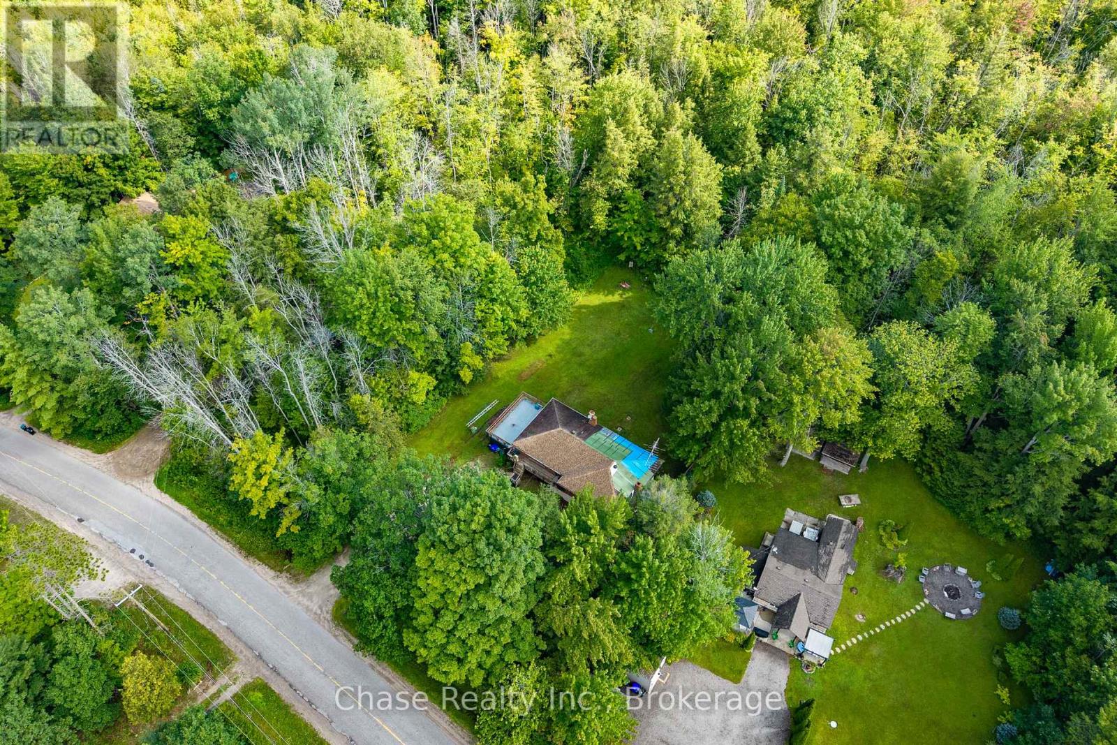 655 TINY BEACHES ROAD N - Image 35