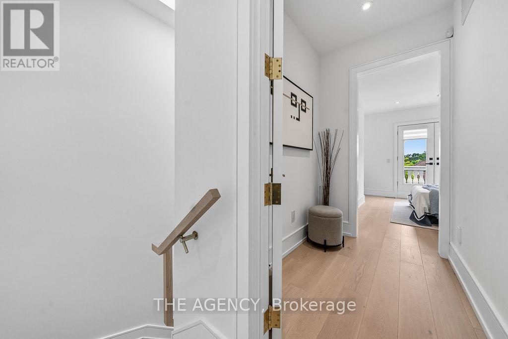 30 HILLHURST BOULEVARD - 12