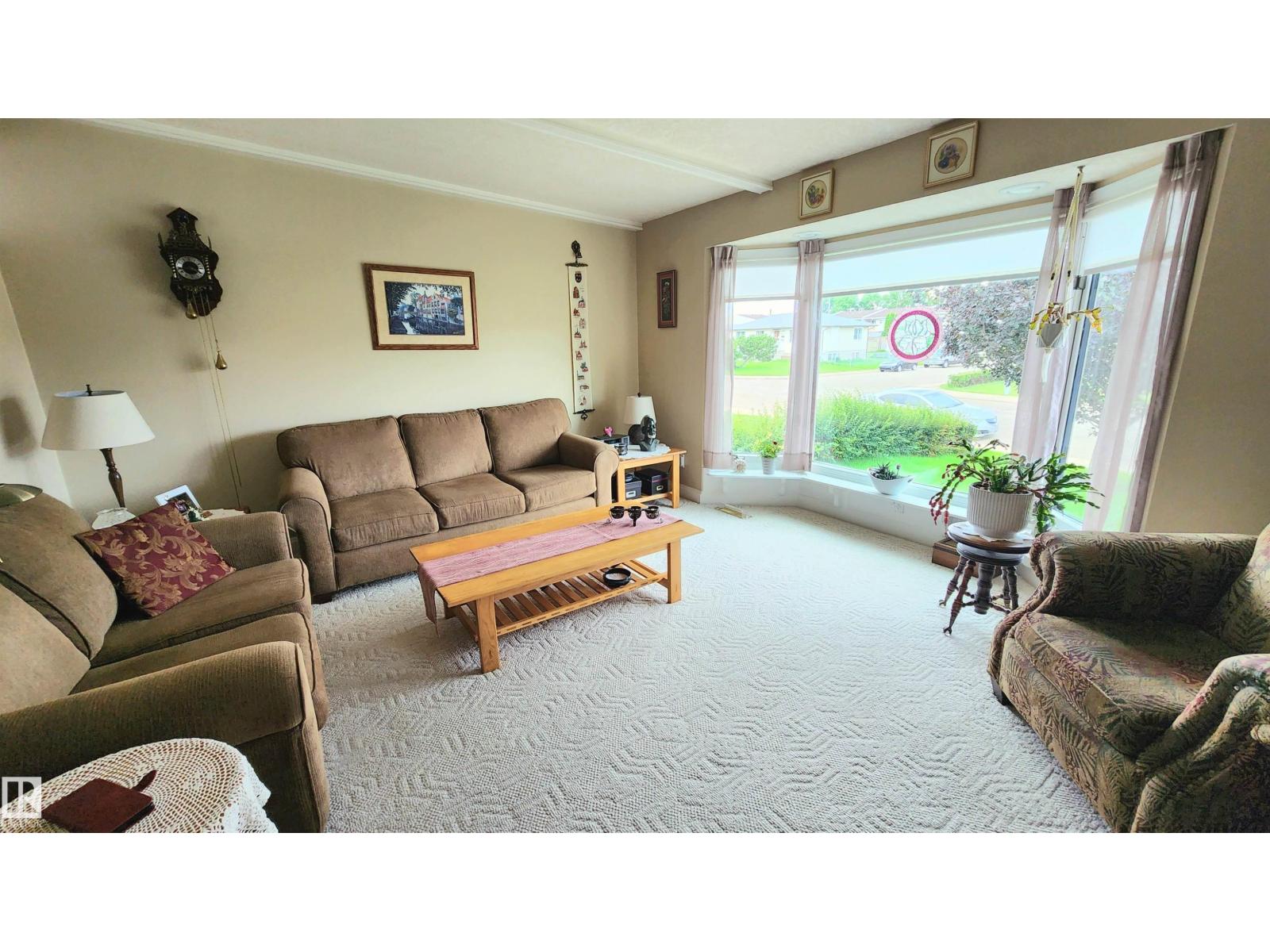13307 DELWOOD RD NW, Delwood, Edmonton photo 2