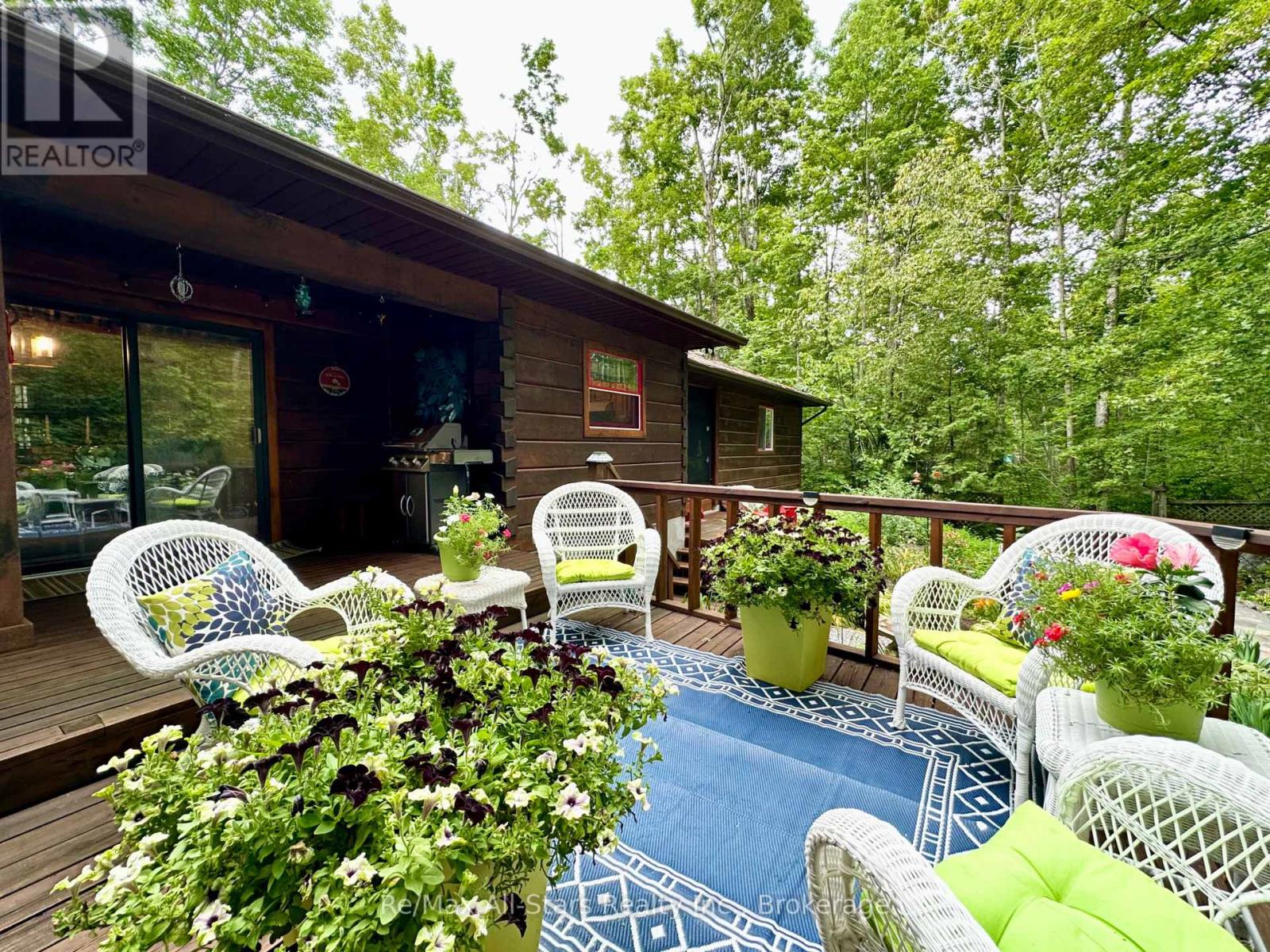 55 GOLF CLUB CRESCENT - Image 35