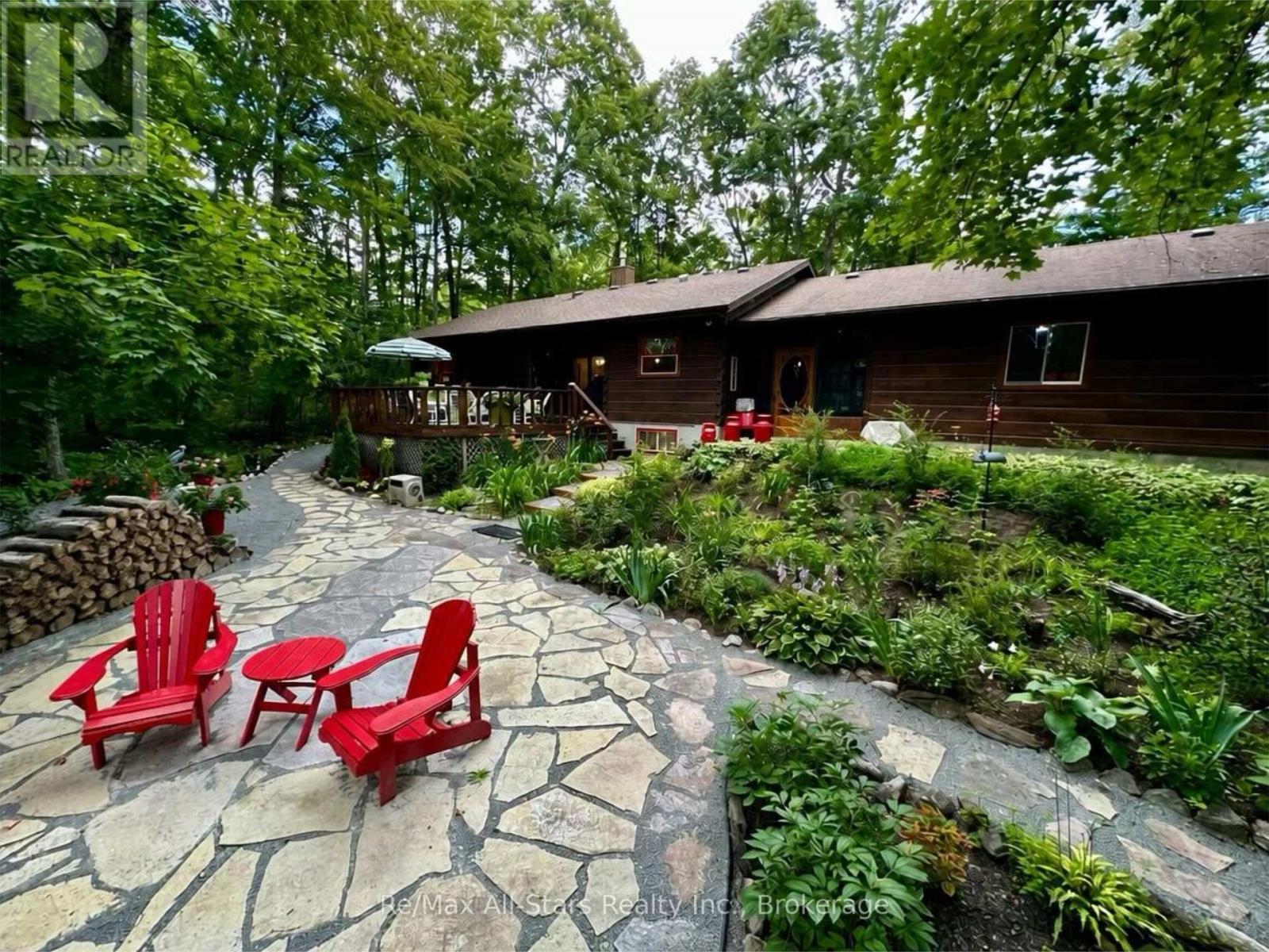 55 GOLF CLUB CRESCENT - Image 42