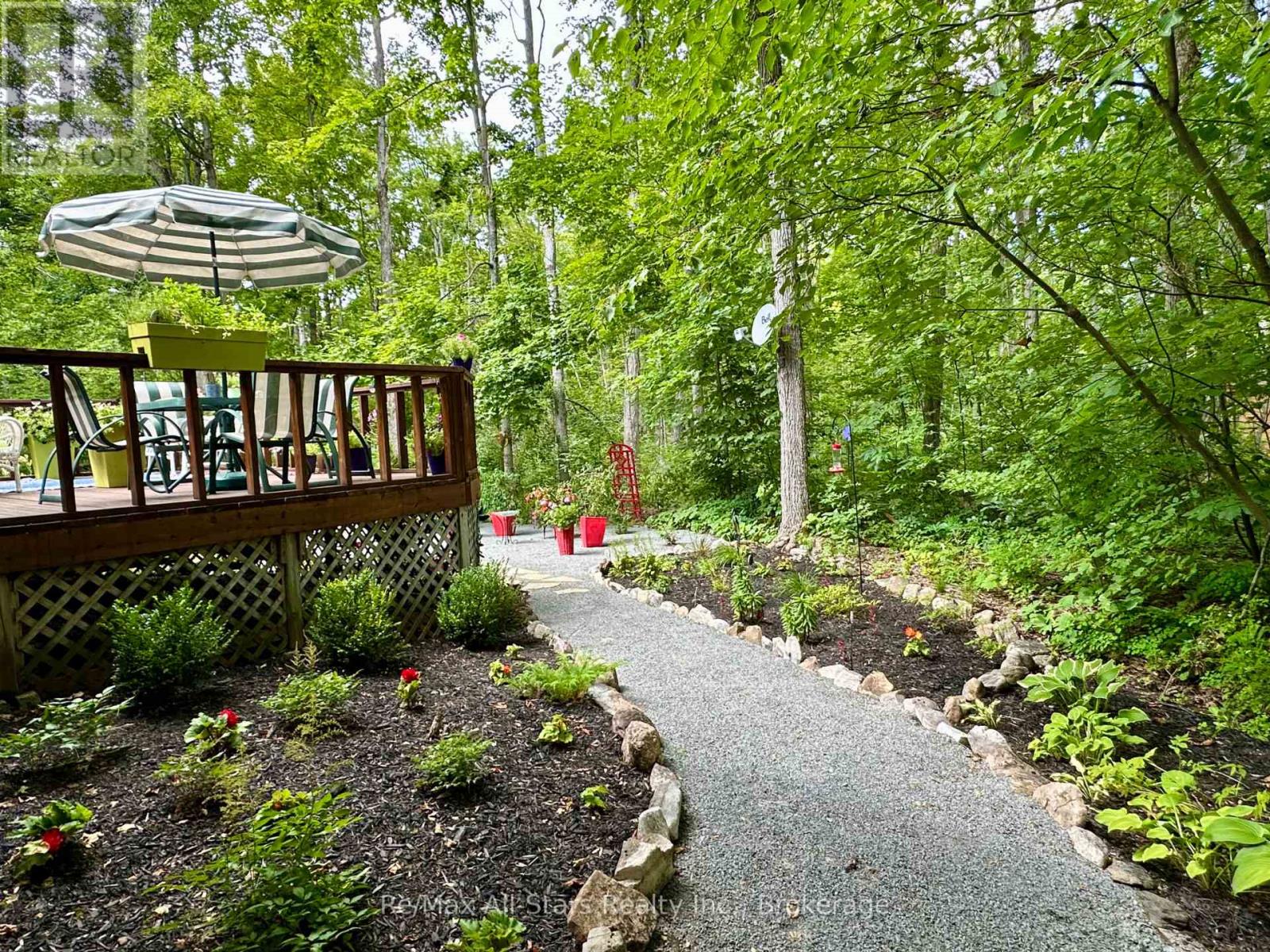 55 GOLF CLUB CRESCENT - Image 44