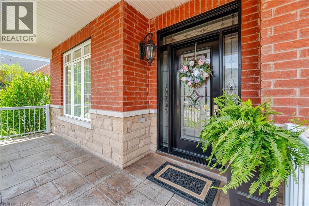 1021 HEMSTREET Crescent - Image 4