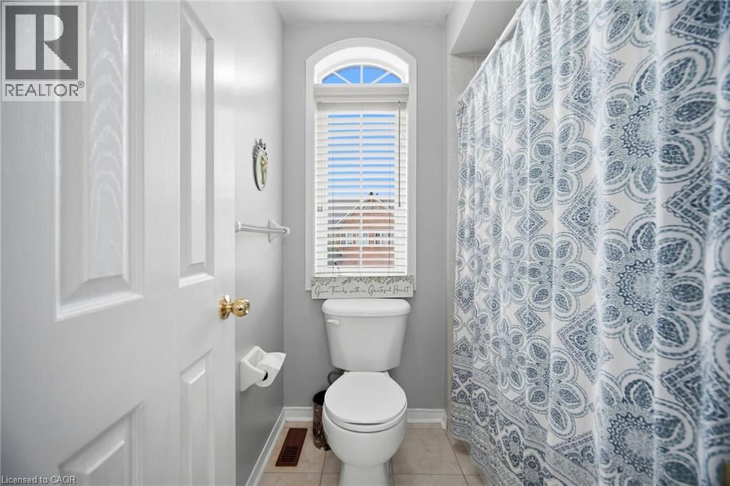 1021 HEMSTREET Crescent - Image 38