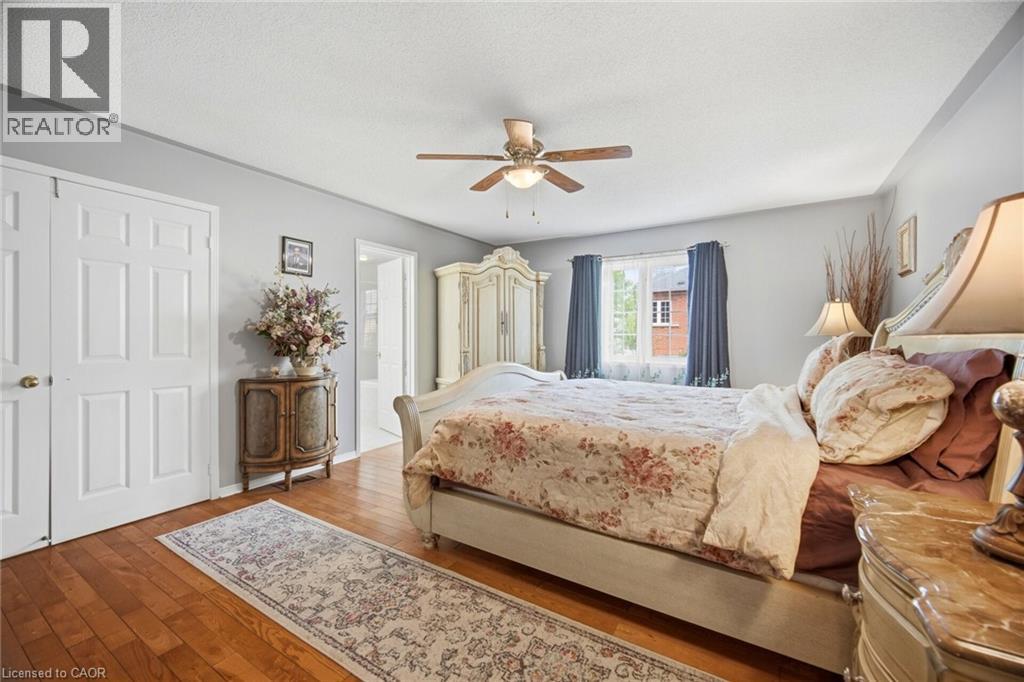 1021 HEMSTREET Crescent - Image 27