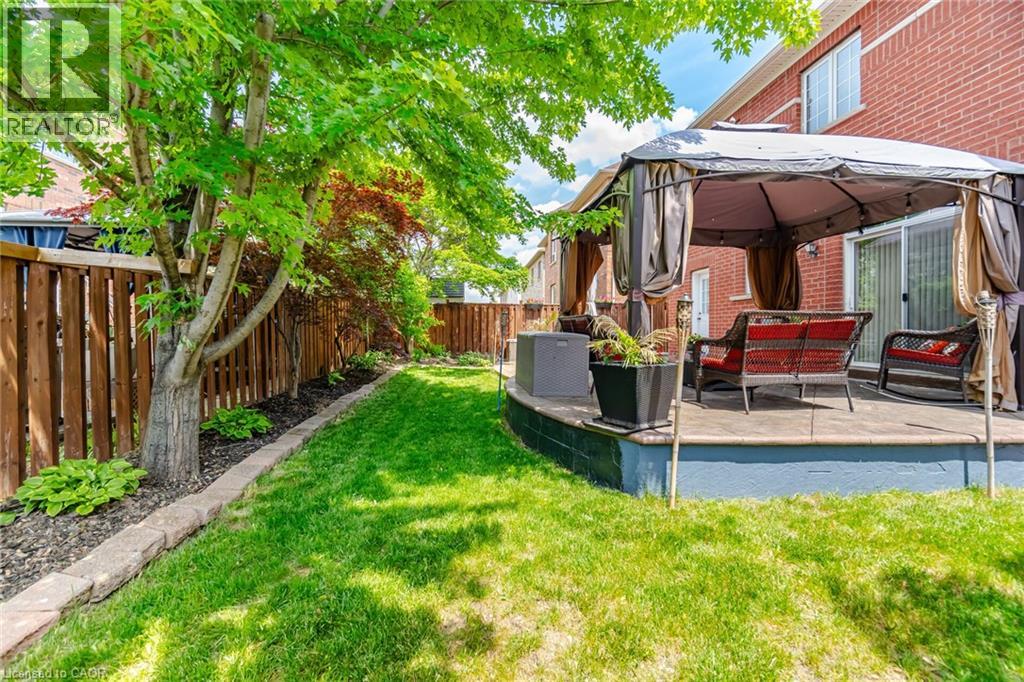 1021 HEMSTREET Crescent - Image 48
