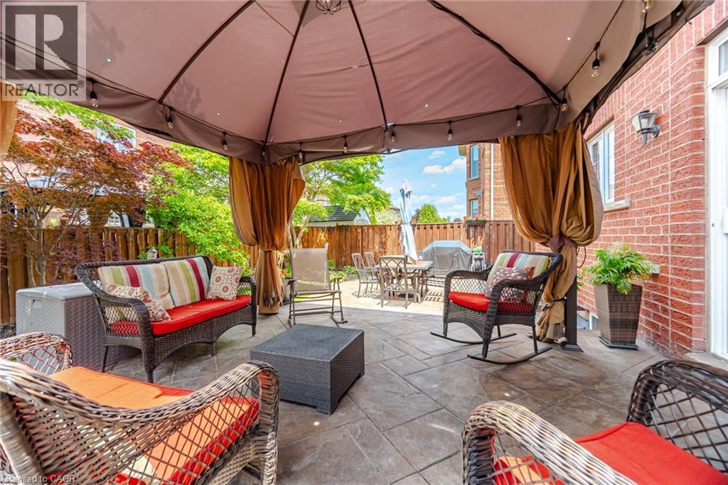 1021 HEMSTREET Crescent - Image 47