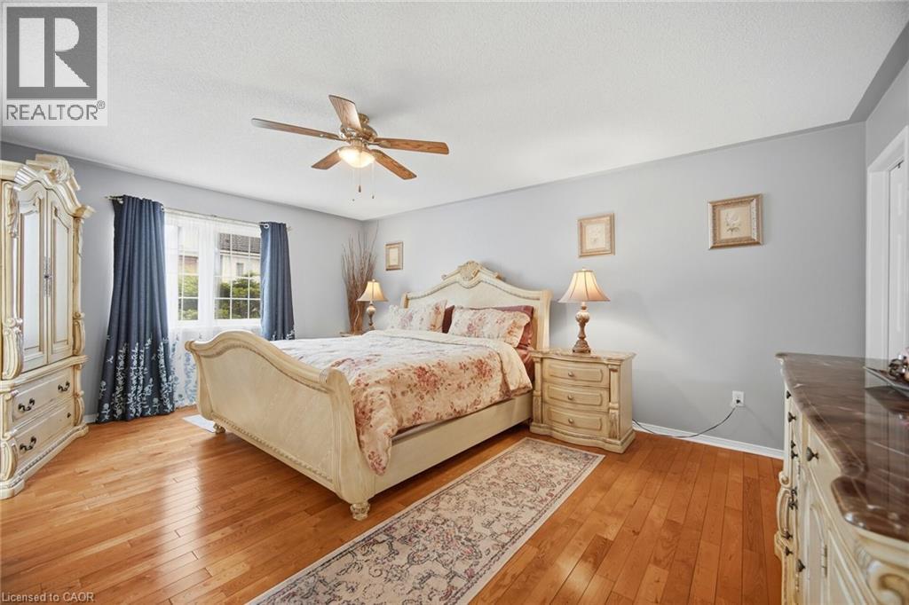 1021 HEMSTREET Crescent - Image 25