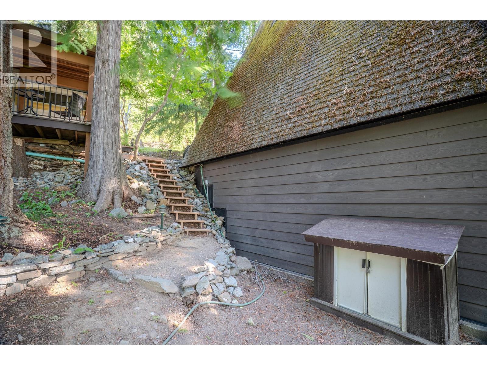 7496 Castle Heights - Image 40