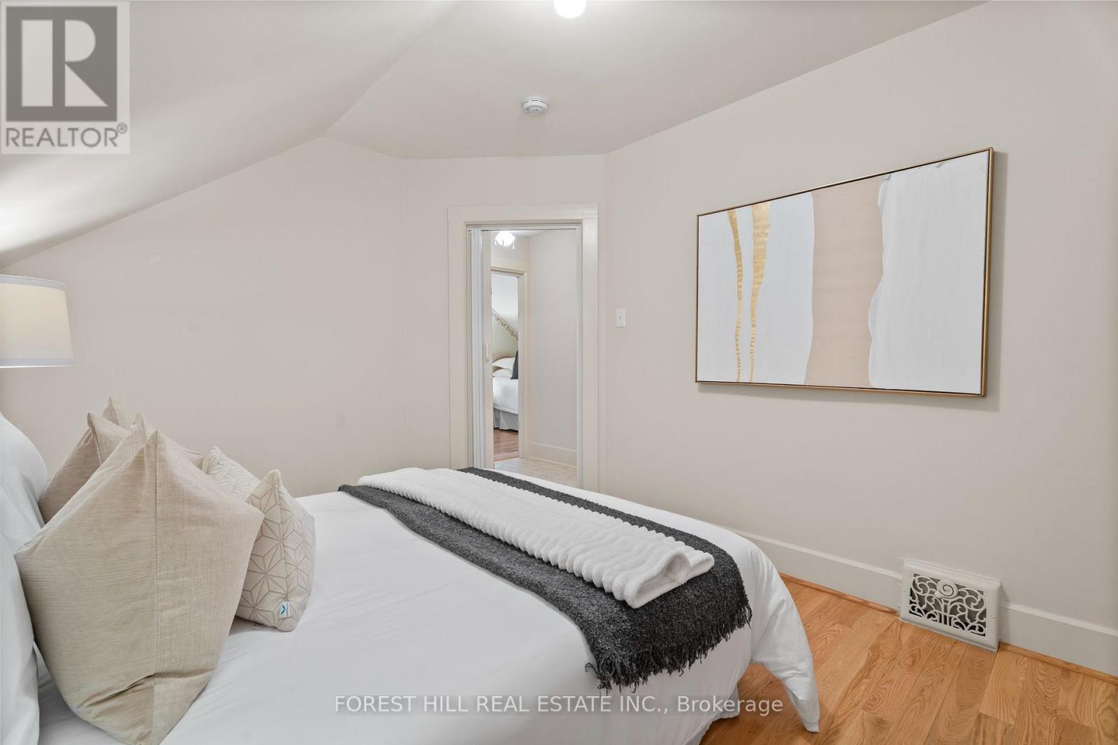 188 WENTWORTH AVENUE - Image 19
