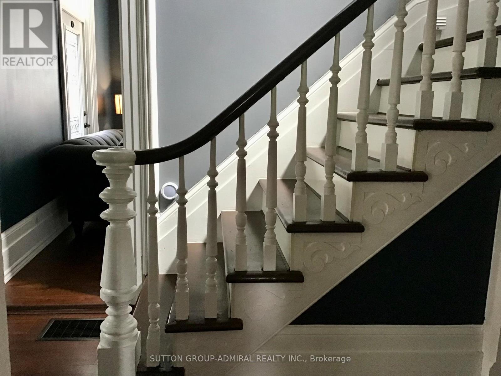 20 KING STREET W - 17