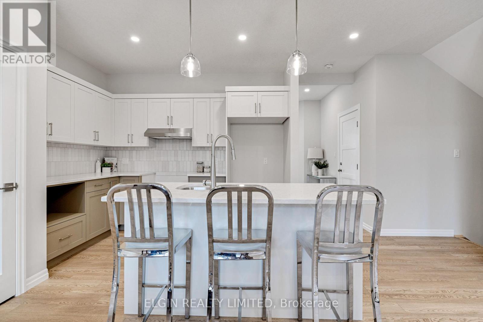 8 COLUMBUS COURT - 10
