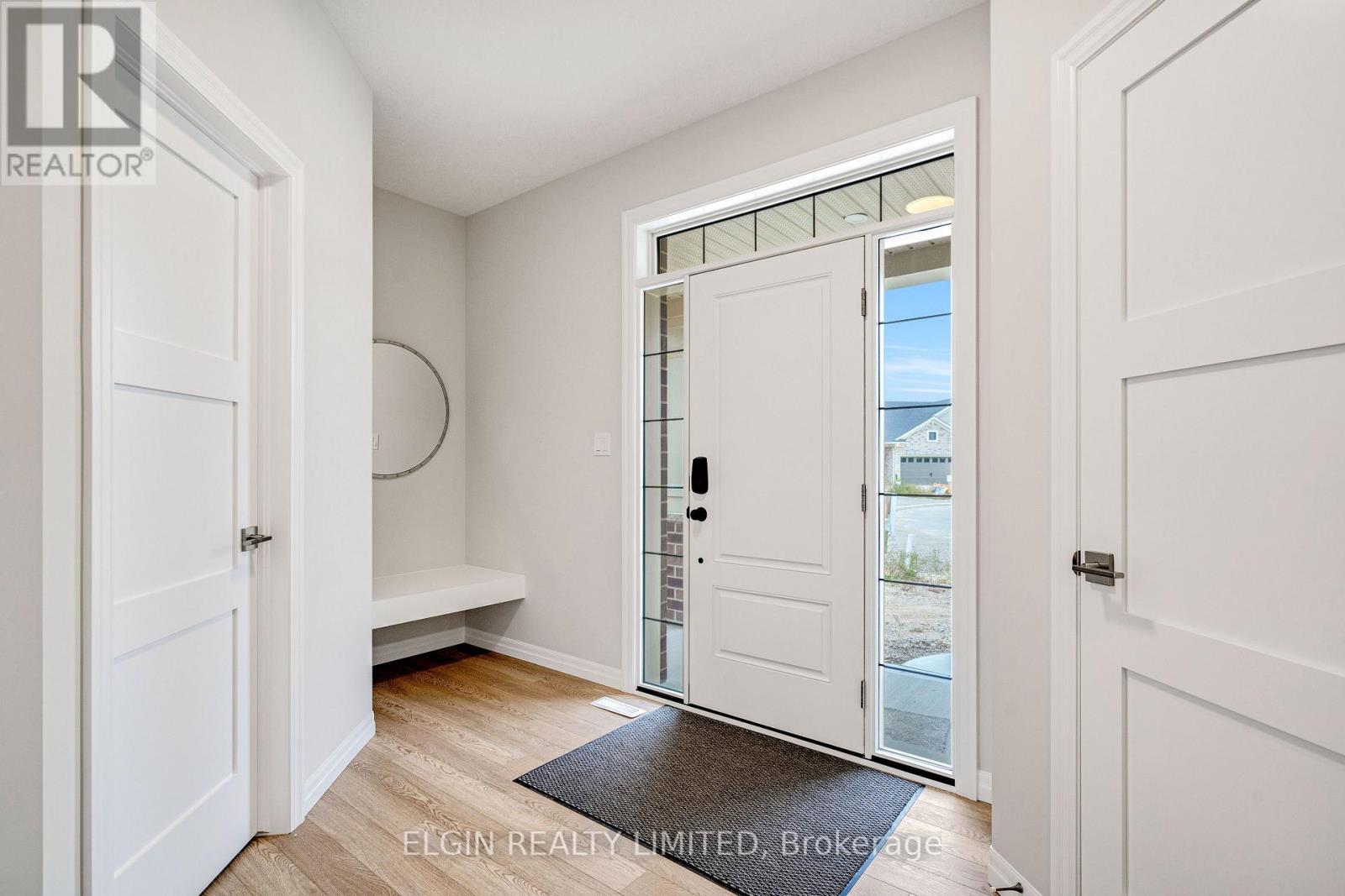 8 COLUMBUS COURT - 4