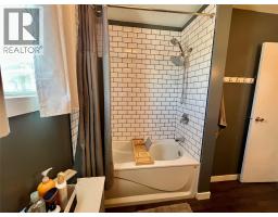 268 Murray Drive, Tumbler Ridge, BC V0C2W0 Photo 20