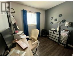 268 Murray Drive, Tumbler Ridge, BC V0C2W0 Photo 18