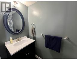 268 Murray Drive, Tumbler Ridge, BC V0C2W0 Photo 14