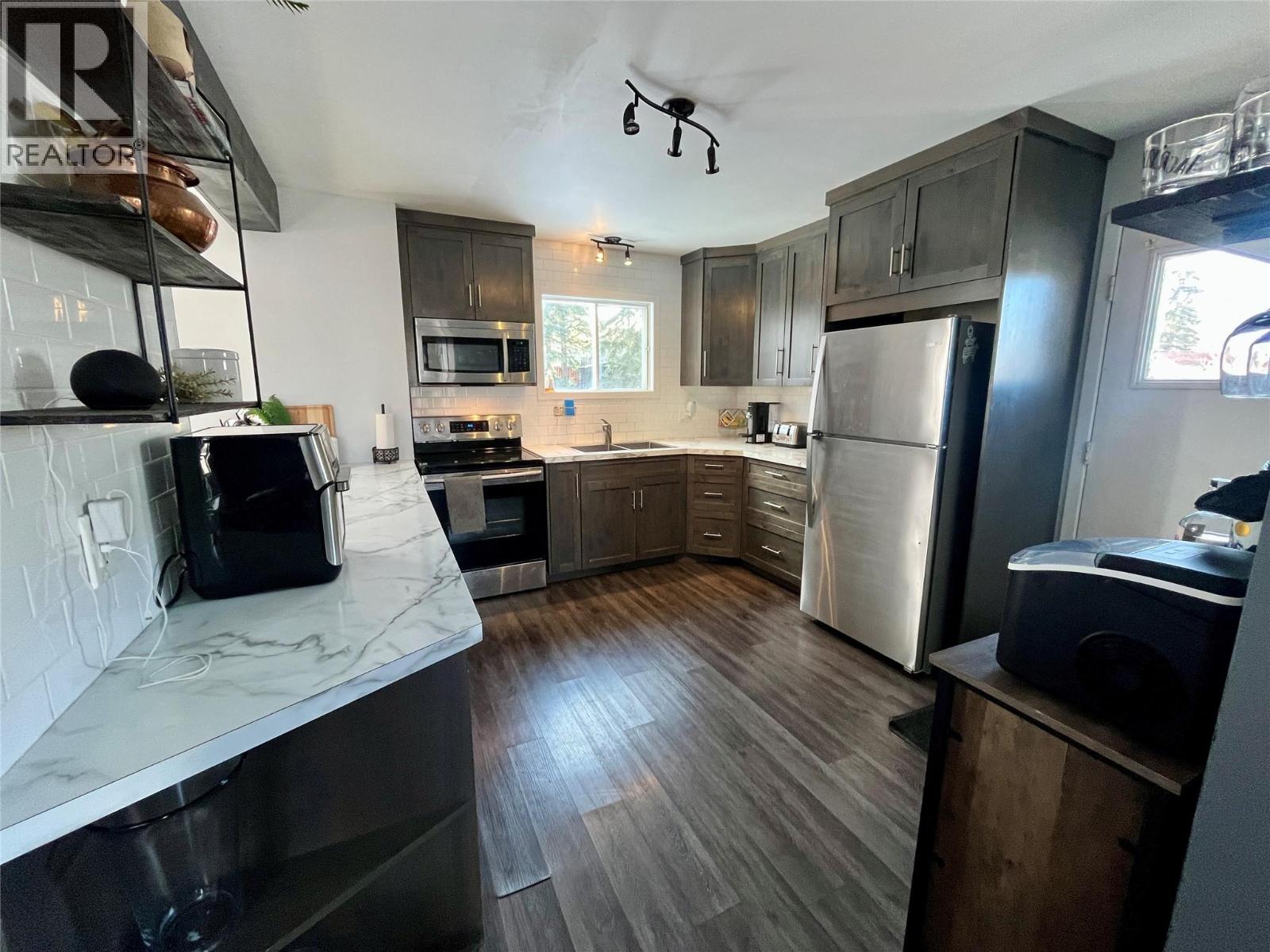 268 Murray Drive - 8