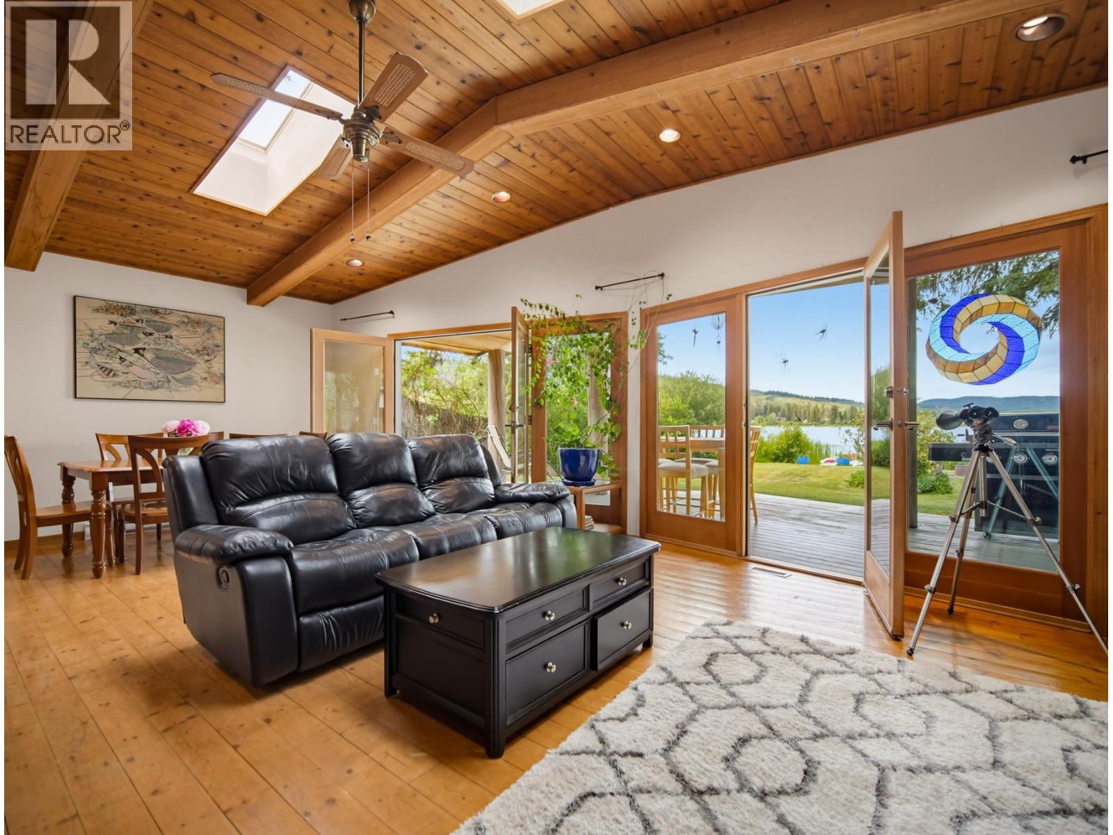 3037 POWELL Road - 5