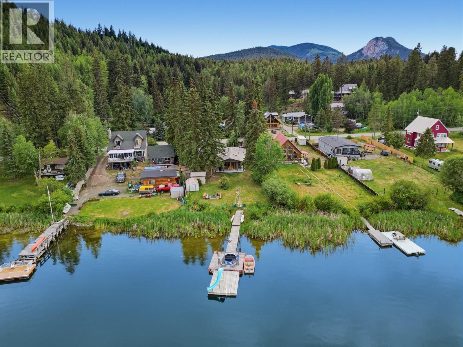 3037 POWELL Road - 2