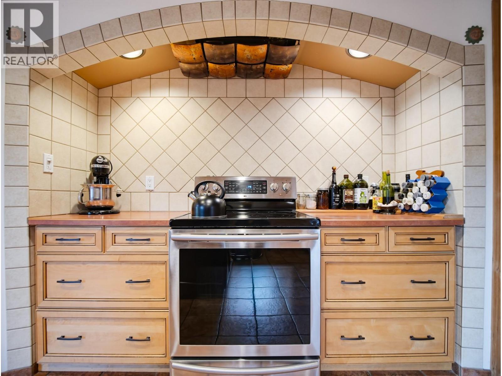 3037 POWELL Road - 18