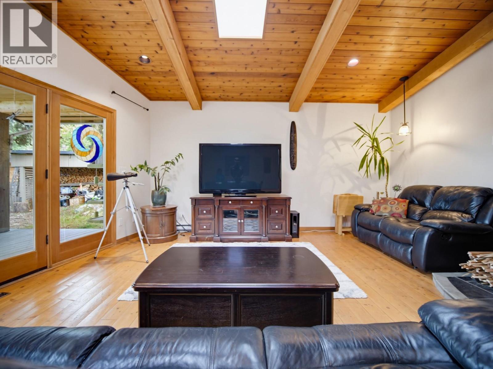 3037 POWELL Road - 12