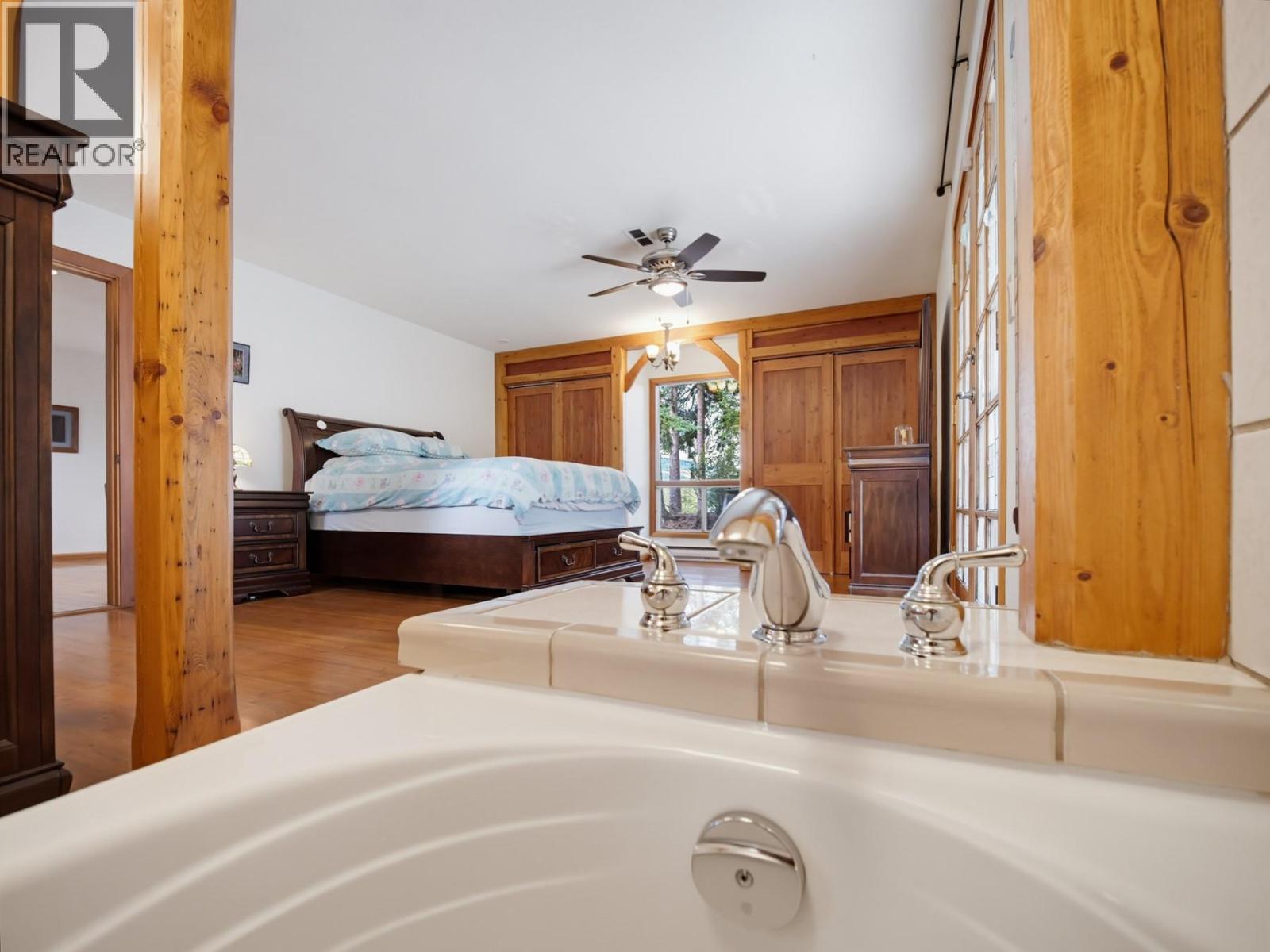 3037 POWELL Road - Image 25