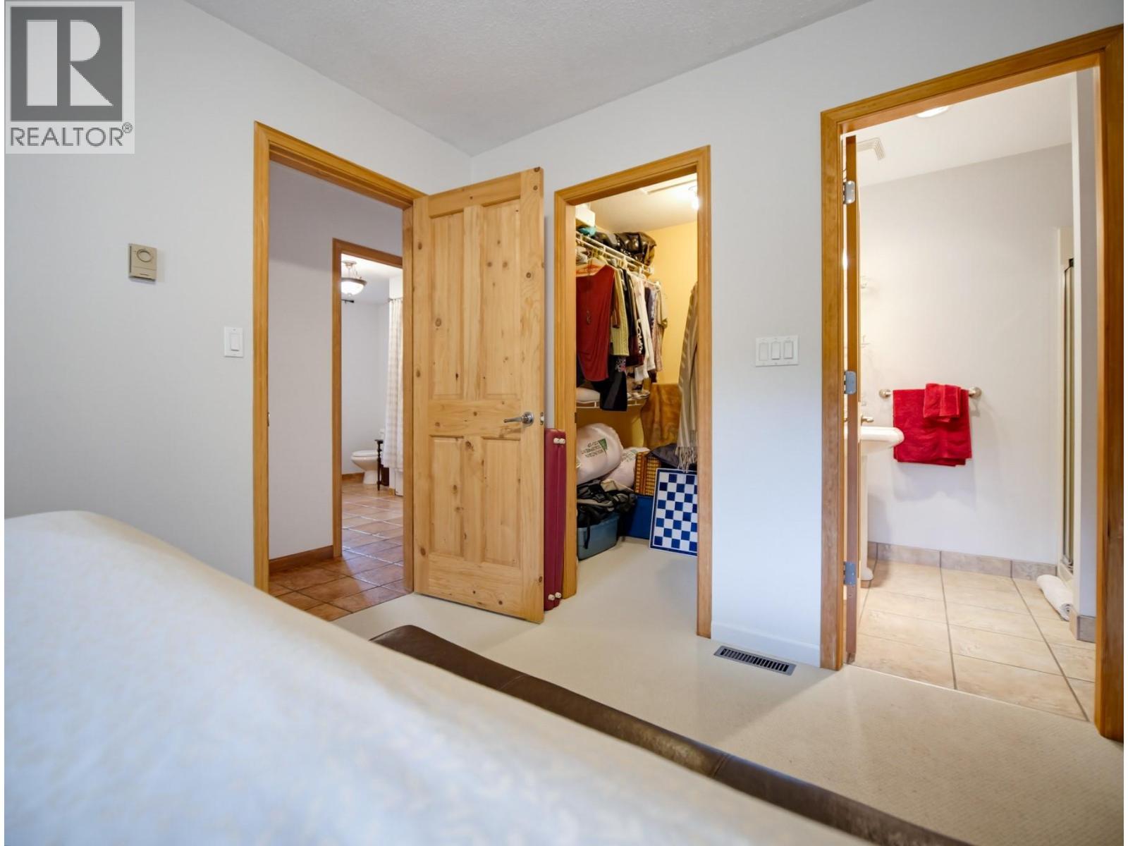 3037 POWELL Road - 43