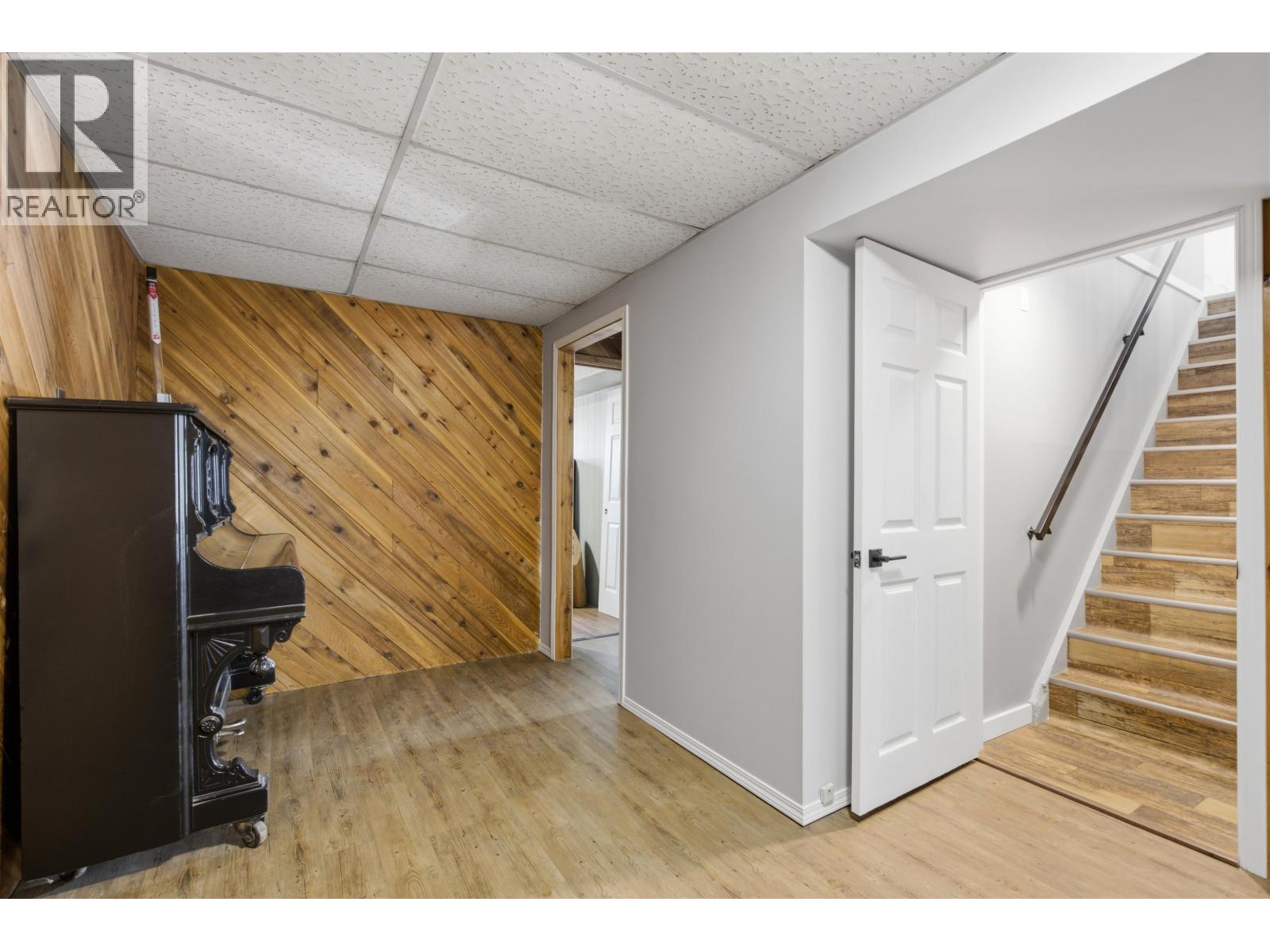 725 N 4TH AVENUE - Image 20