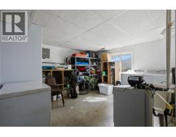 725 N 4th Avenue, Williams Lake, BC V2G2E8 Photo 21