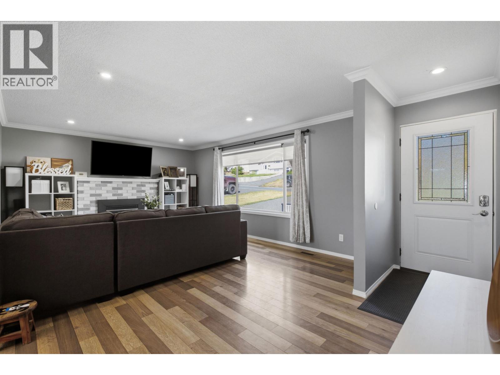 725 N 4TH AVENUE - 5