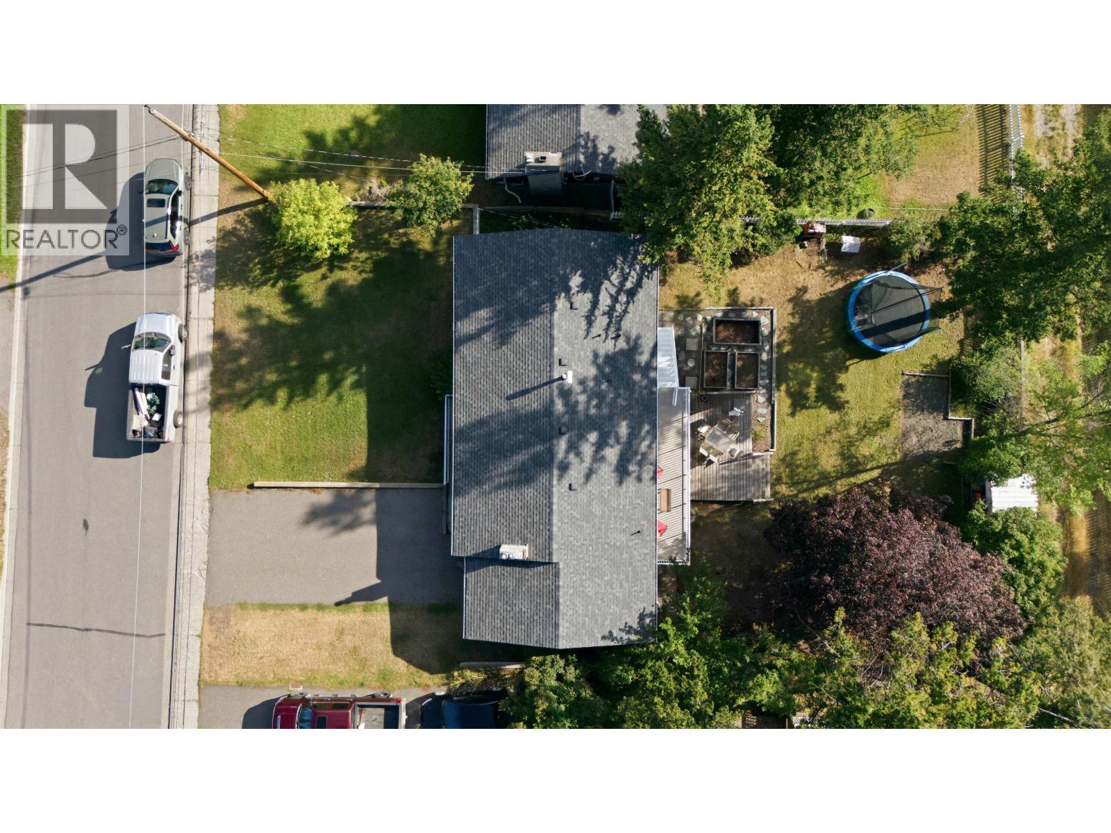 725 N 4TH AVENUE - Image 30