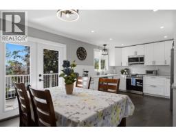 725 N 4th Avenue, Williams Lake, BC V2G2E8 Photo 9