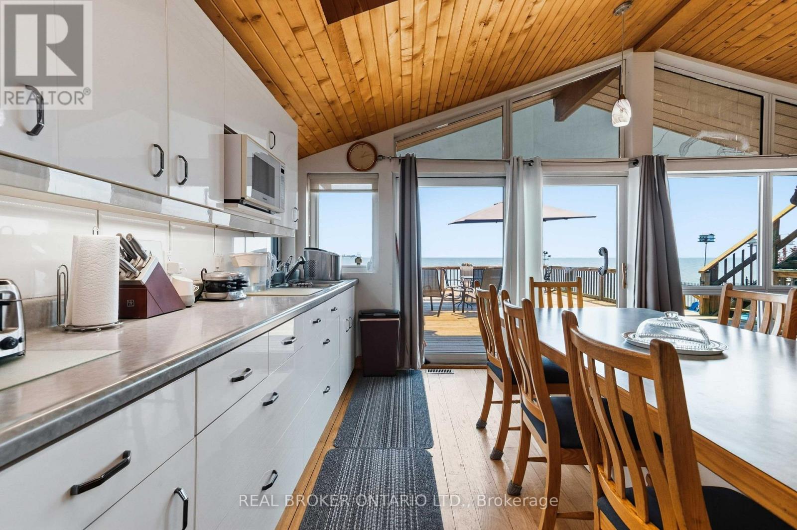 12 HAMDUN LANE - Image 24