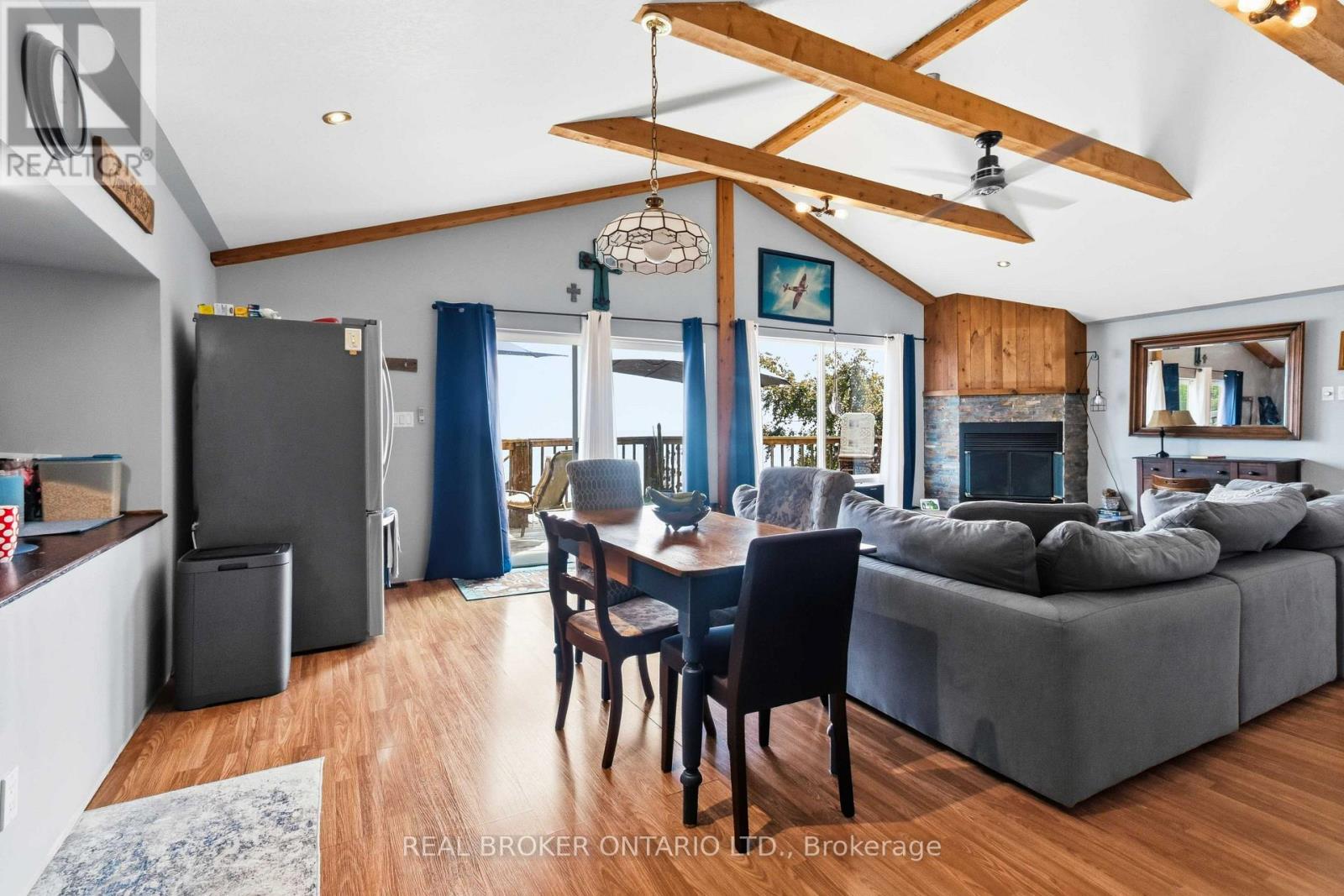12 HAMDUN LANE - Image 8