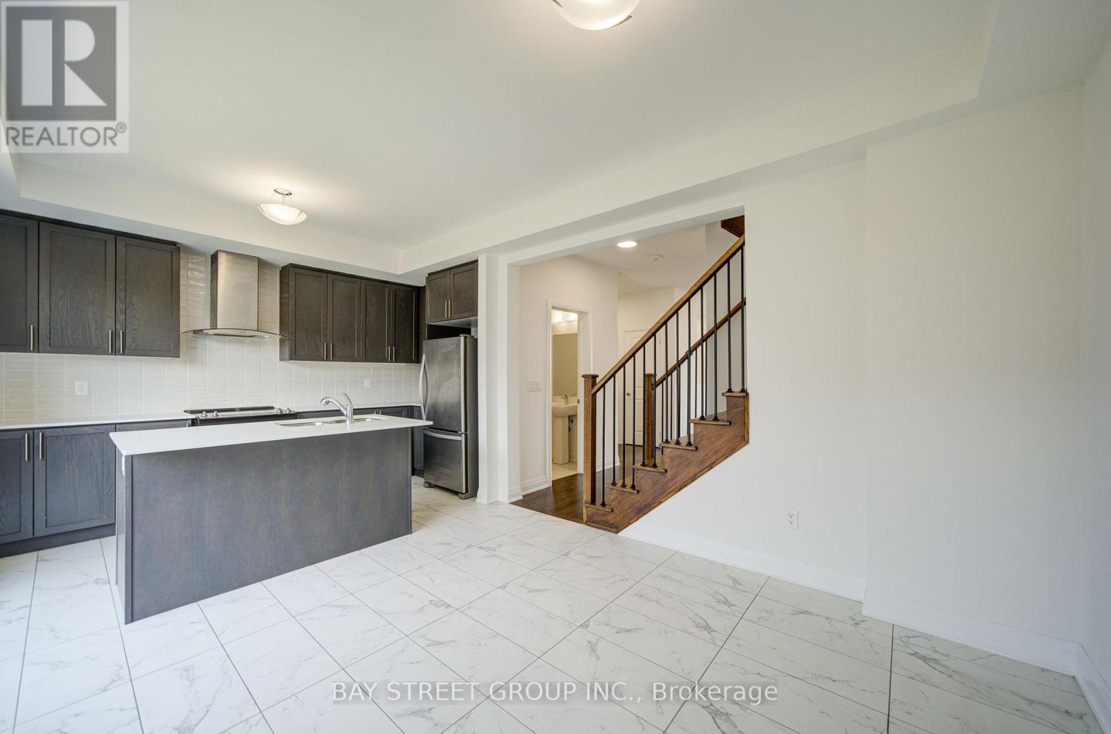 36 ELKINGTON CRESCENT - Image 10