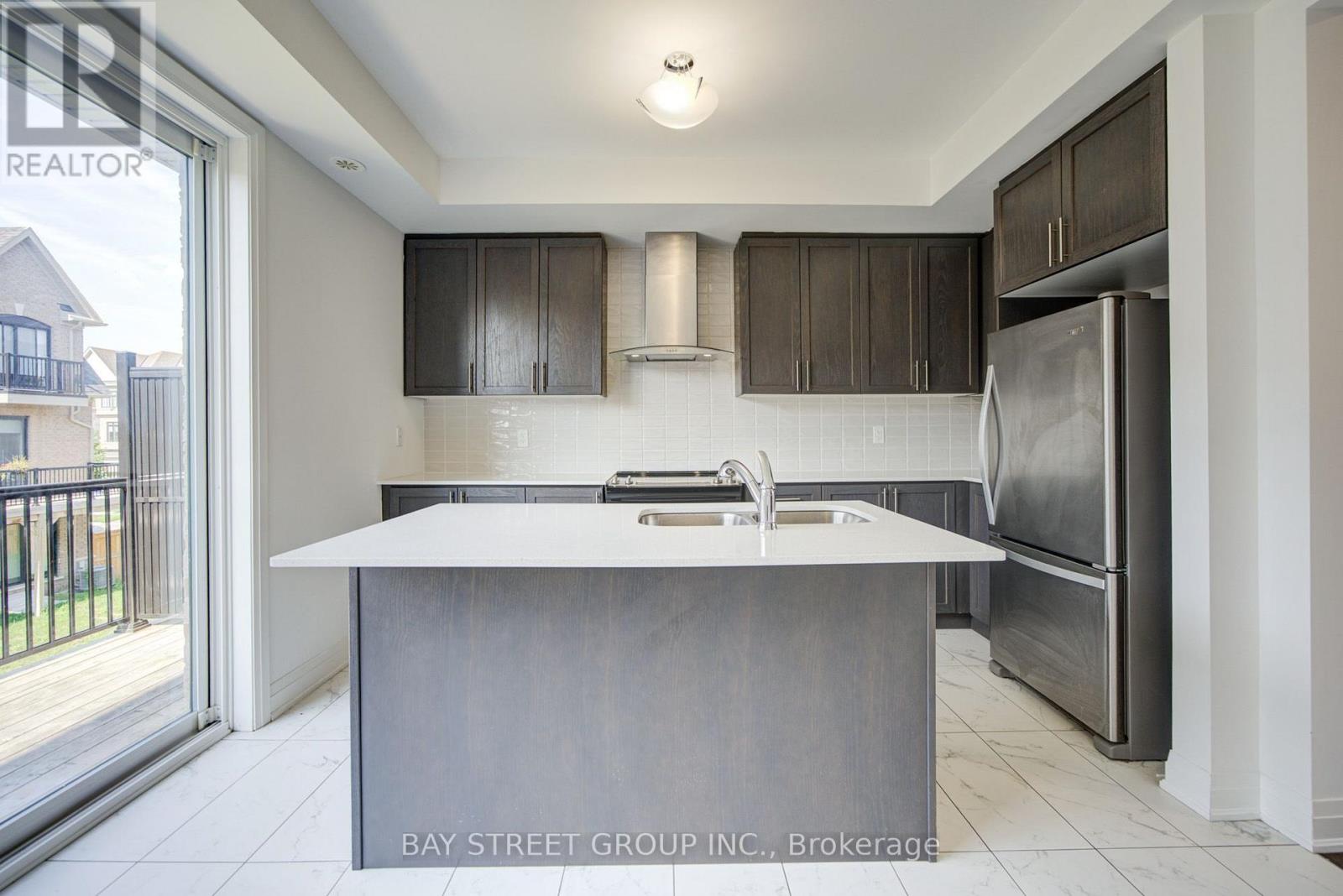 36 ELKINGTON CRESCENT - Image 11